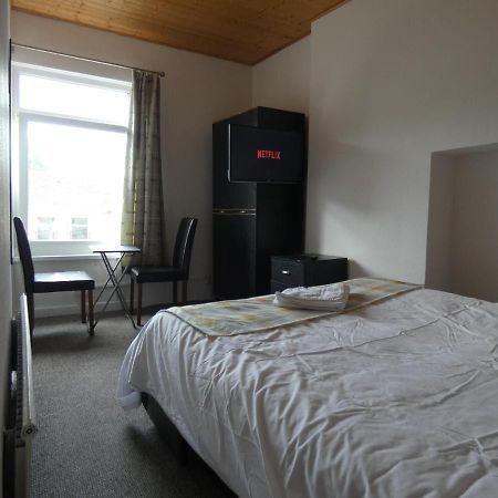 Hill Breeze House Hotel Merthyr Tydfil Kültér fotó